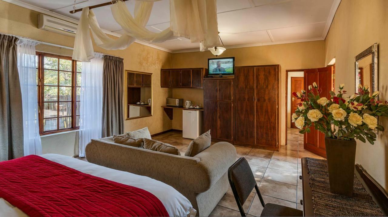 Kuruman Inn Exteriör bild